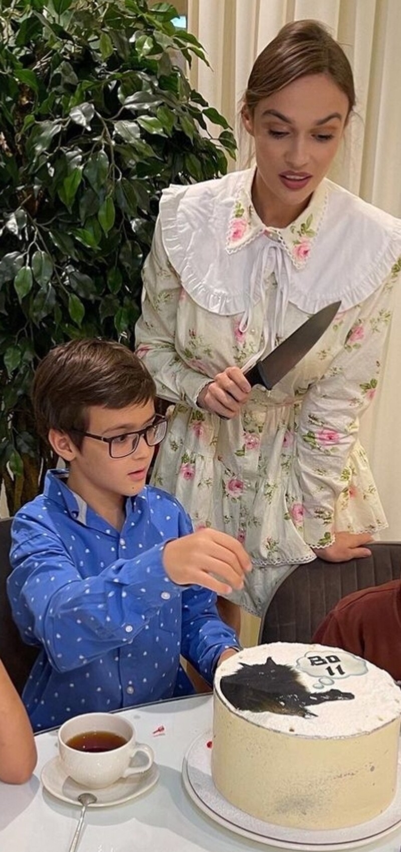 Звездная мама отметила 11-летие сына
