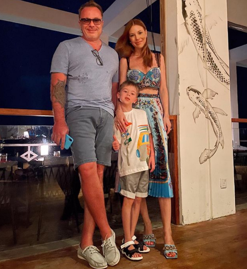 Наталья Подольская с семьей