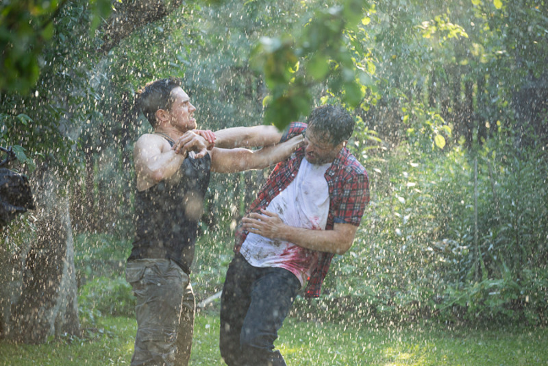 Кадр той самой финальной сцены драки во время дождя