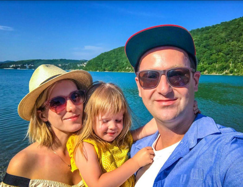 Никита Тарасов женился и воспитывает дочь