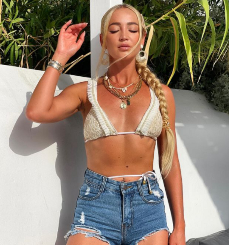 Ольга Бузова