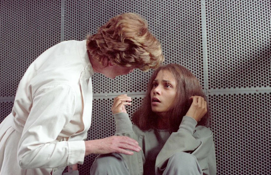 Холли Берри