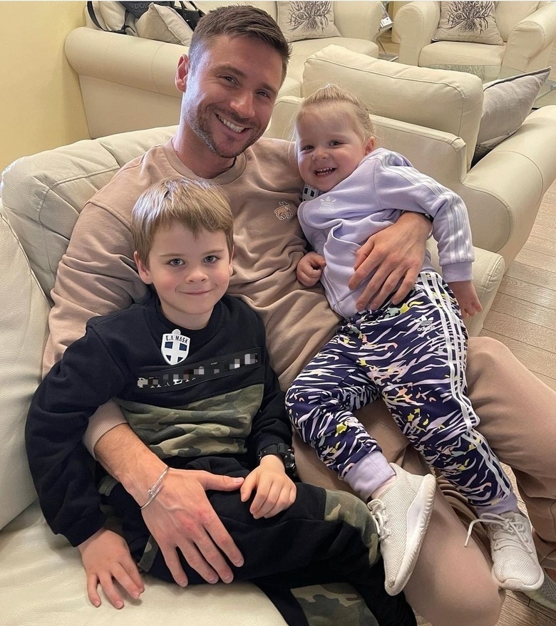 Сергей Лазарев с детьми