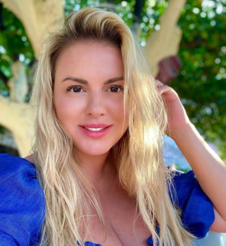 Анна Семенович