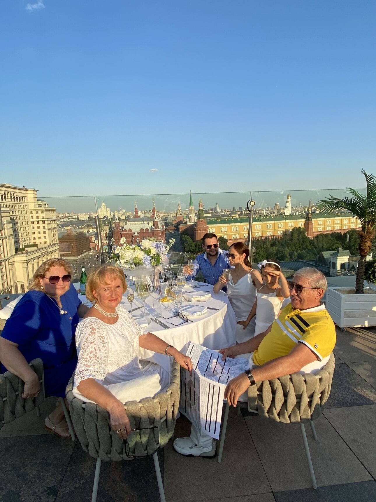 Праздник прошел на открытом воздухе с видом на Кремль