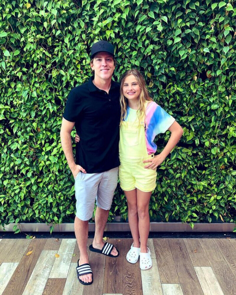 Дэннилин Хоуп Биркхед-Маршалл с отцом