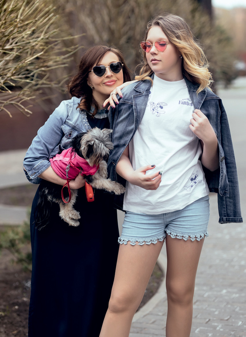 «Обратный ход на примирение» был труден. Но мы с Толей стали старше, мудрее. Главное, что было восстановлено, – отношения папы и дочки"