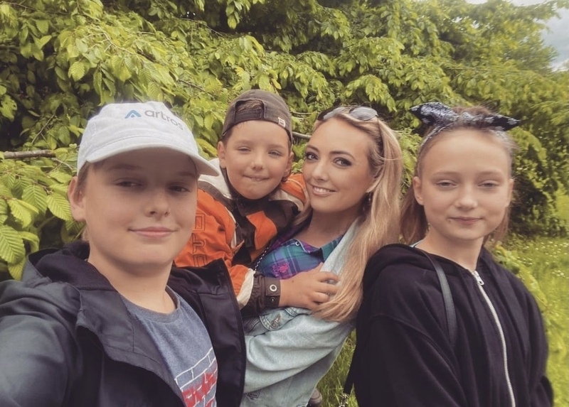 Светлана Малькова с детьми