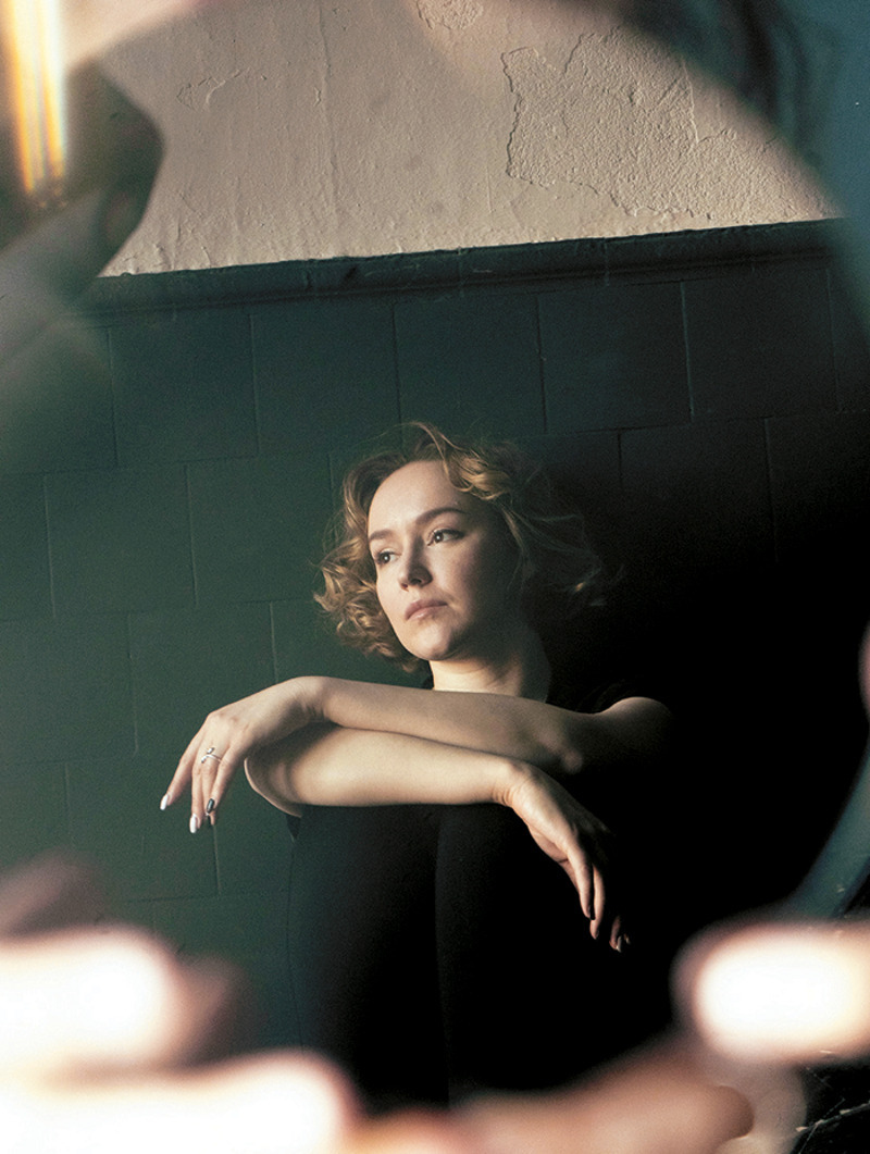 помимо основной профессии акт-риса пишет песни. Они звучали во многих фильмах. например, «яблоня» – в мелодраме «искушение наследством»