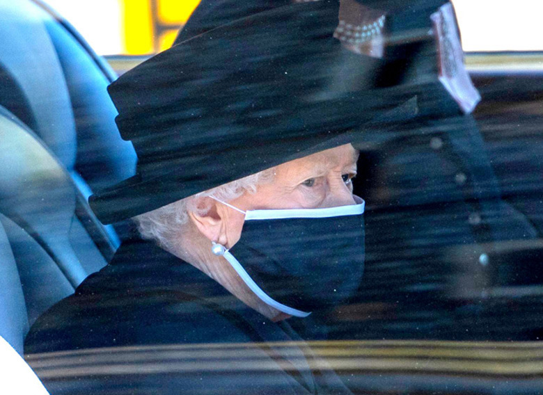 Елизавета II прибыла на похороны мужа