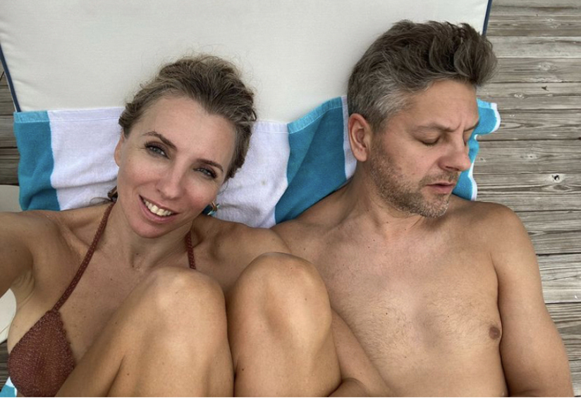 Время нудистов: звезды, которые этим летом могут выйти на пляж без плавок