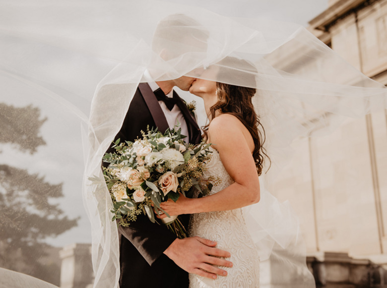 Что подарить на свадьбу?