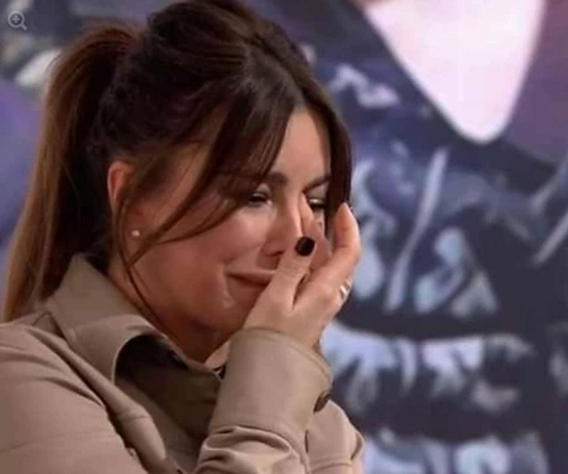 Во время рассказа о брате Лорак не смогла сдержать слез