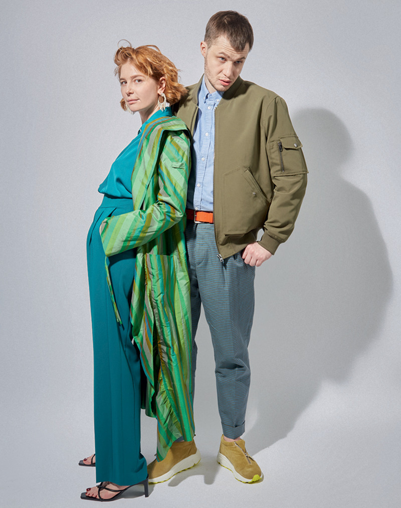 На Алексее: куртка United Colors of Benetton; рубашка, M Fashion; брюки, PT Torino (M Fashion); ремень, Dirk Bikkembergs (Live Pr); кроссовки, Diemme (M Fashion)