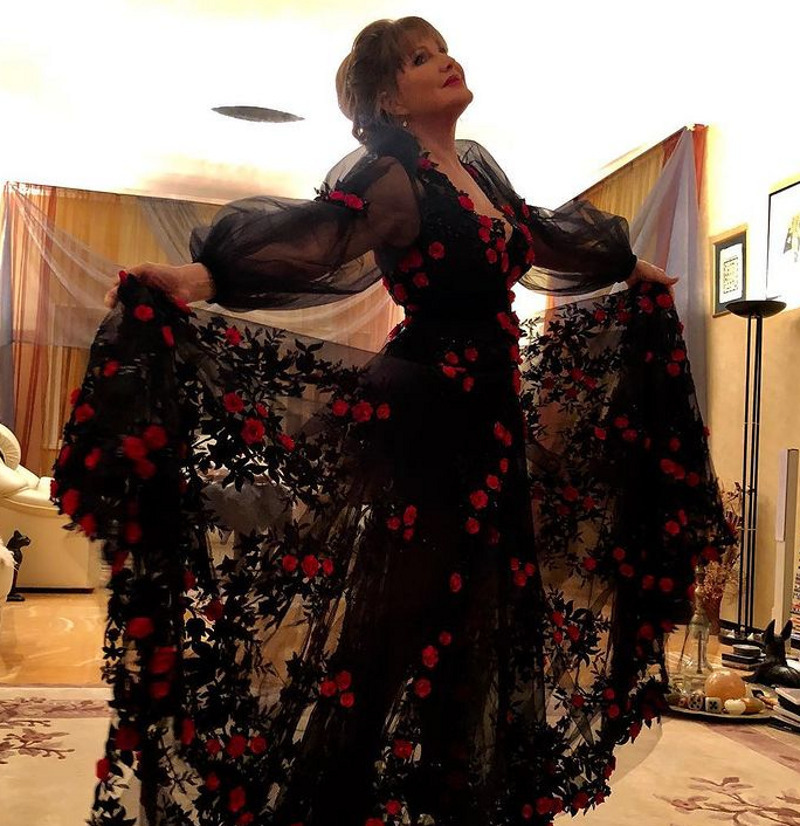 Артистка всегда говорила об отношениях открыто