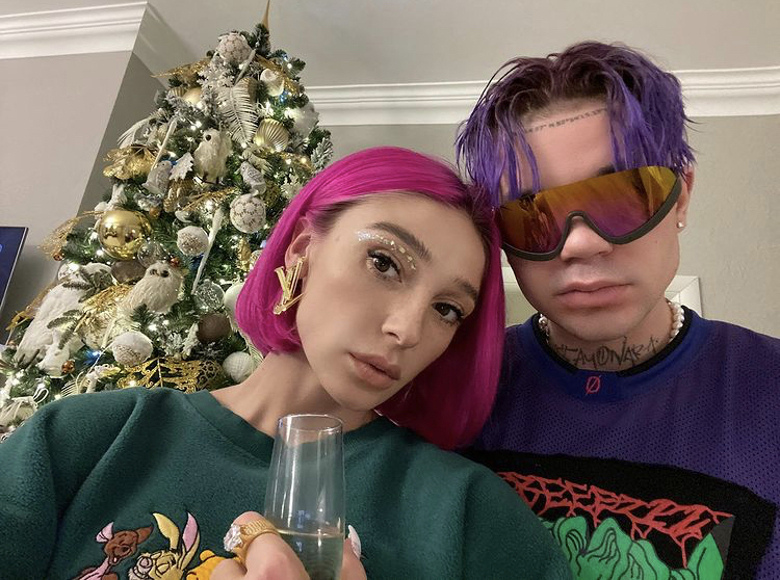 У каждого свои причуды - кто коллекционирует кукол, а кто одежду