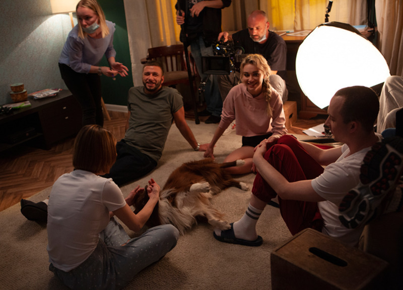 Сериал снимался в обычной московской квартире