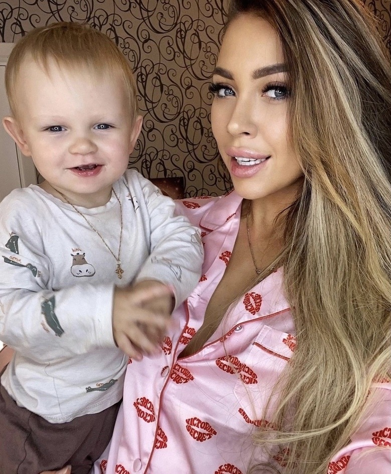 Алена Рапунцель с сыном Богданом