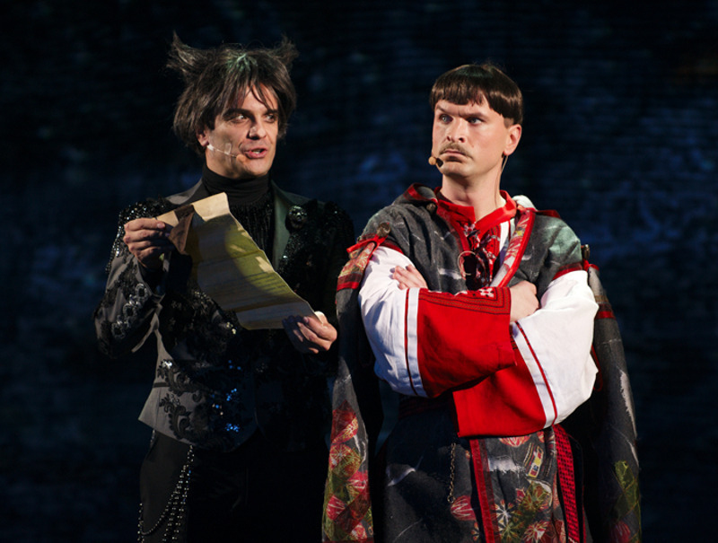 «Театральная сцена или съемочная площадка – это как мальчик и девочка в семье»