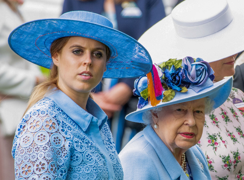 Принцесса Евгения и королева Елизавета II