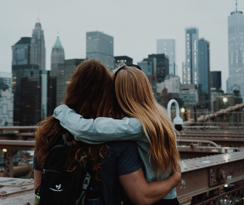 В тяжелое время не оставайтесь одни