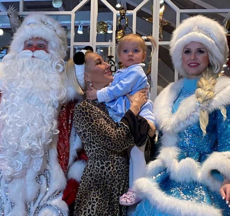 Лера Кудрявцева с дочерью Машей