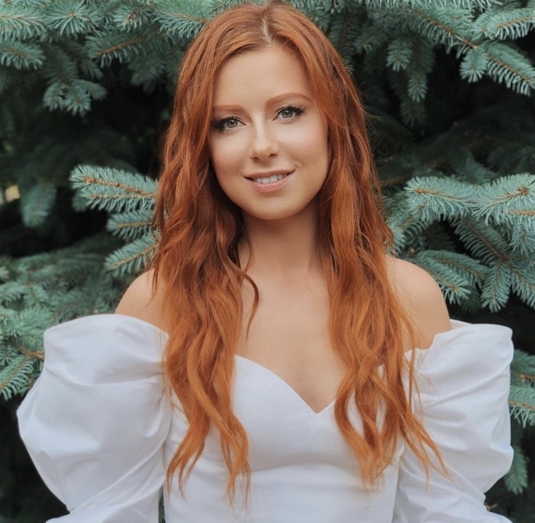 Юлия Савичева