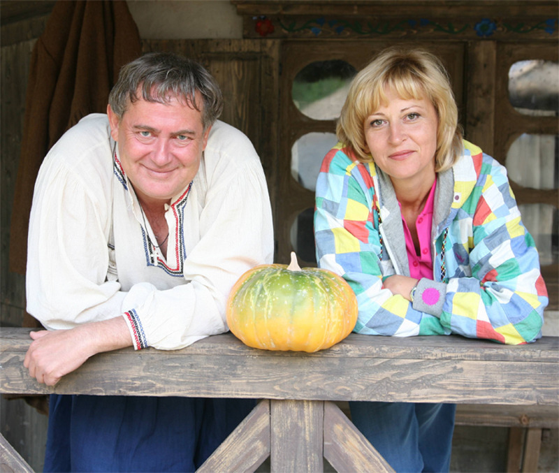 С женой Еленой