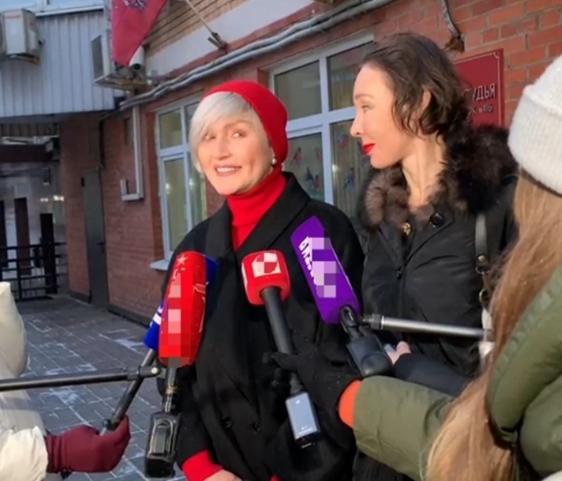 В суде присутствовали дочь Лидии Николаевны Шукшиной Ольга и ее адвокат Юлия Вербицкая-Линник