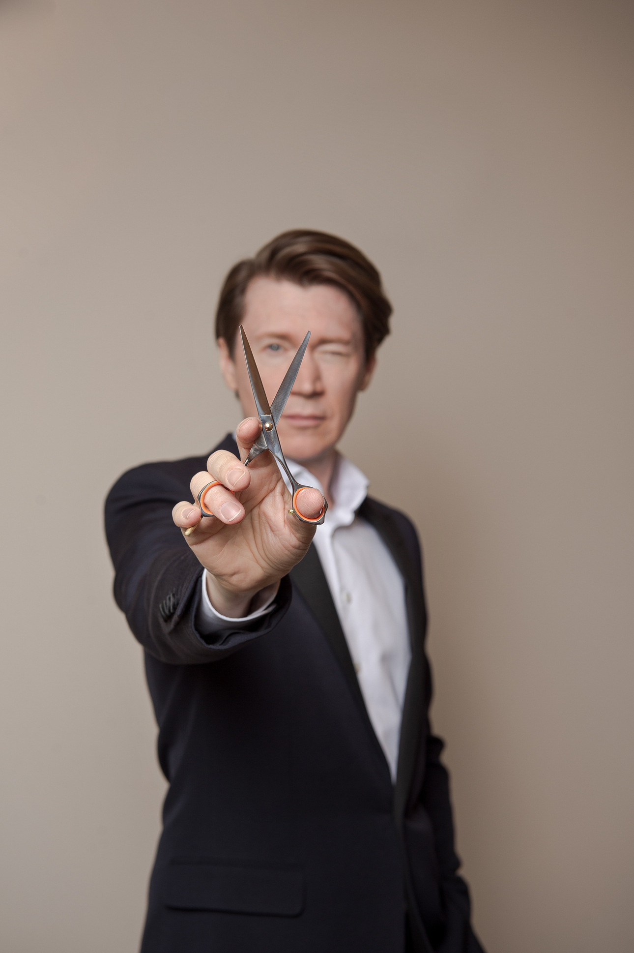 необходимы профессиональные инструменты