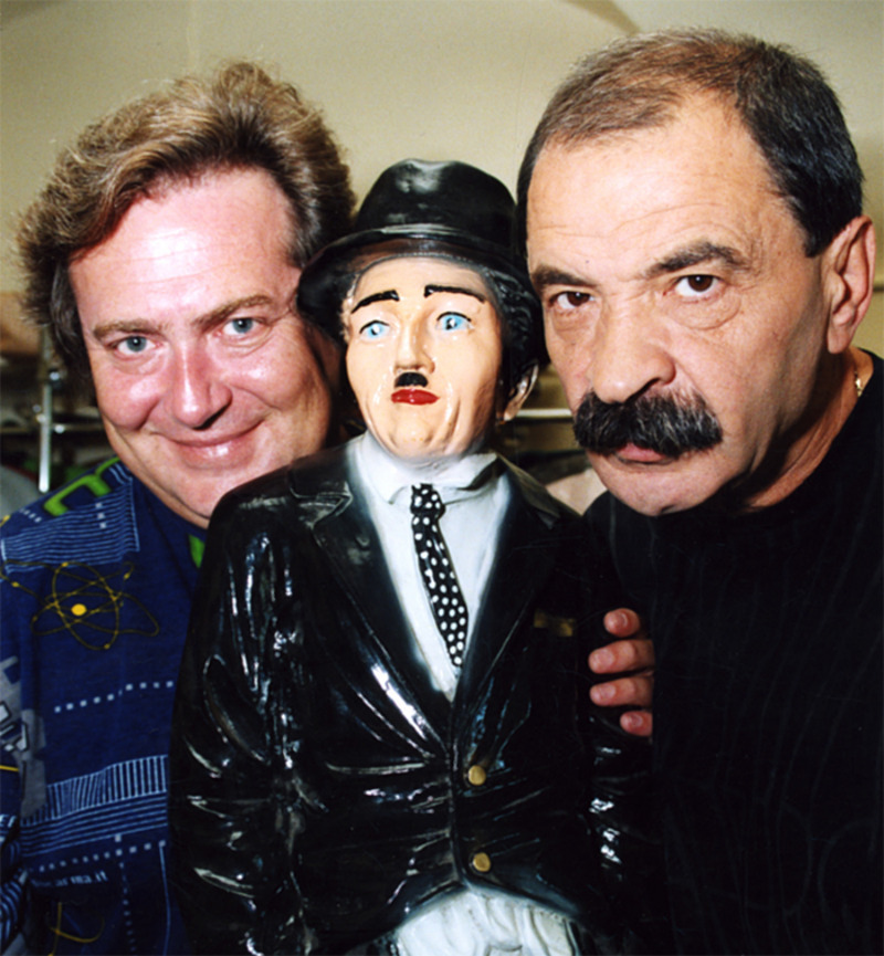 «Нет, я по «Городку» не скучаю. Я скучаю по моему партнеру. Я скучаю по Илюше очень сильно». С Ильей Олейниковым