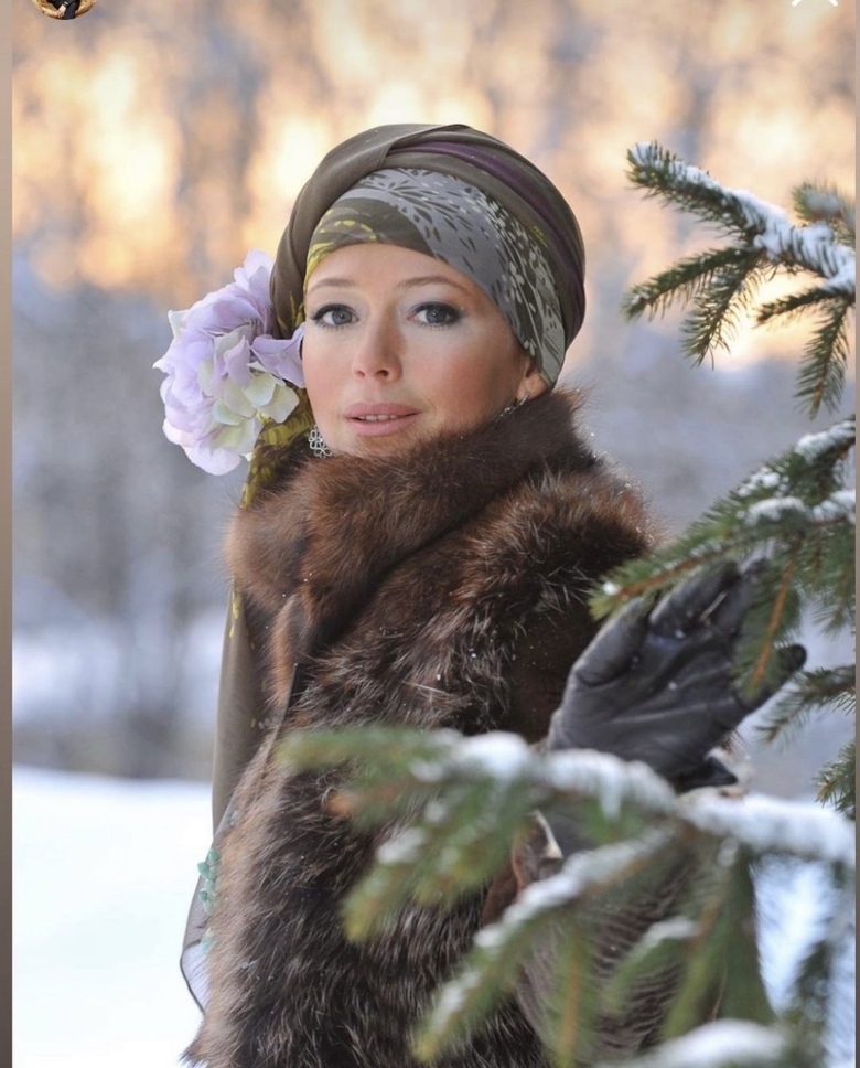 Елена Захарова