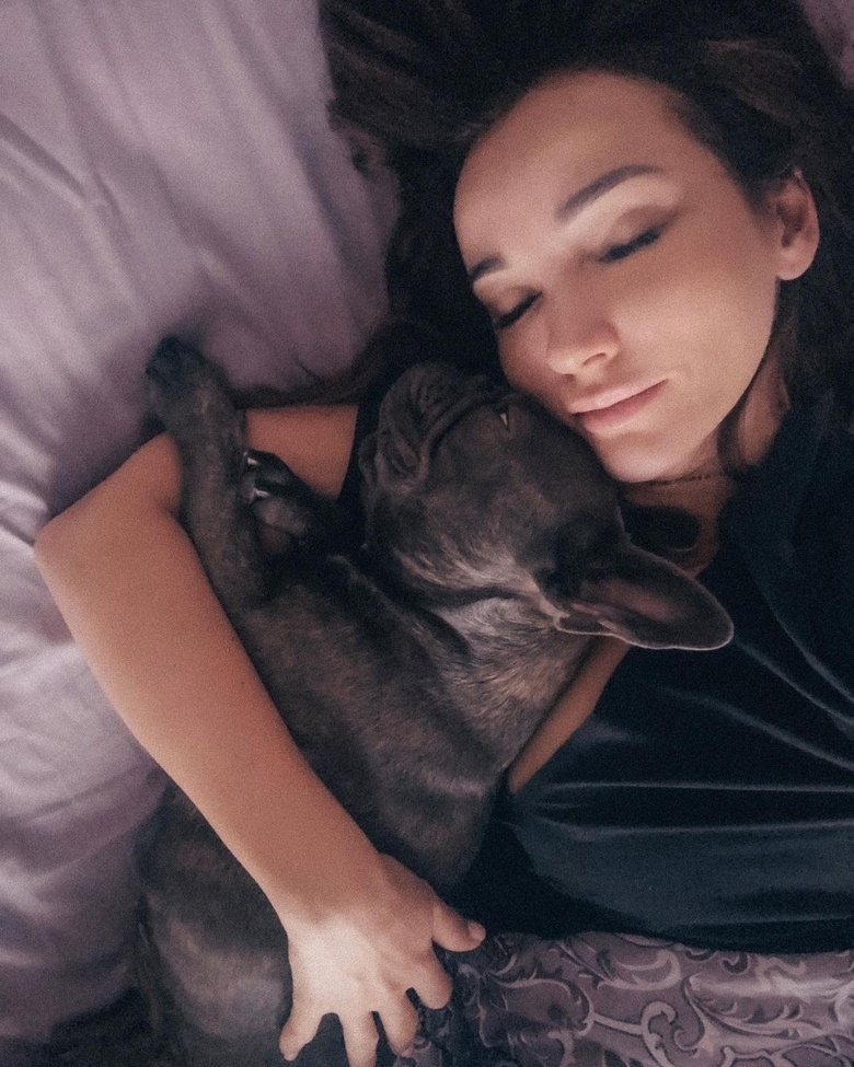 Анфиса Чехова и Булочка