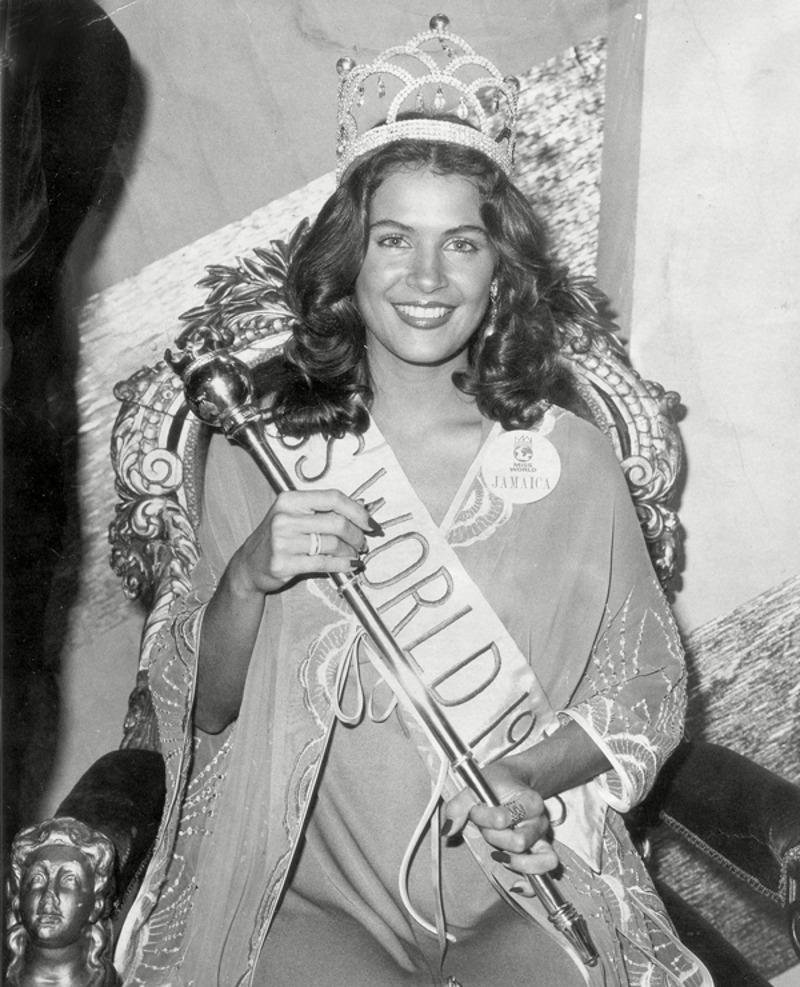 Боб был не равнодушен к красоте. «Мисс мира 1976» Синди Брейкспир стала матерью его ребенка Дэмиана Роберта