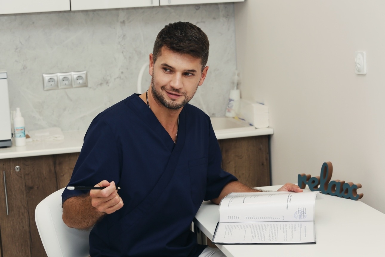 Владимир Яременко, массажист