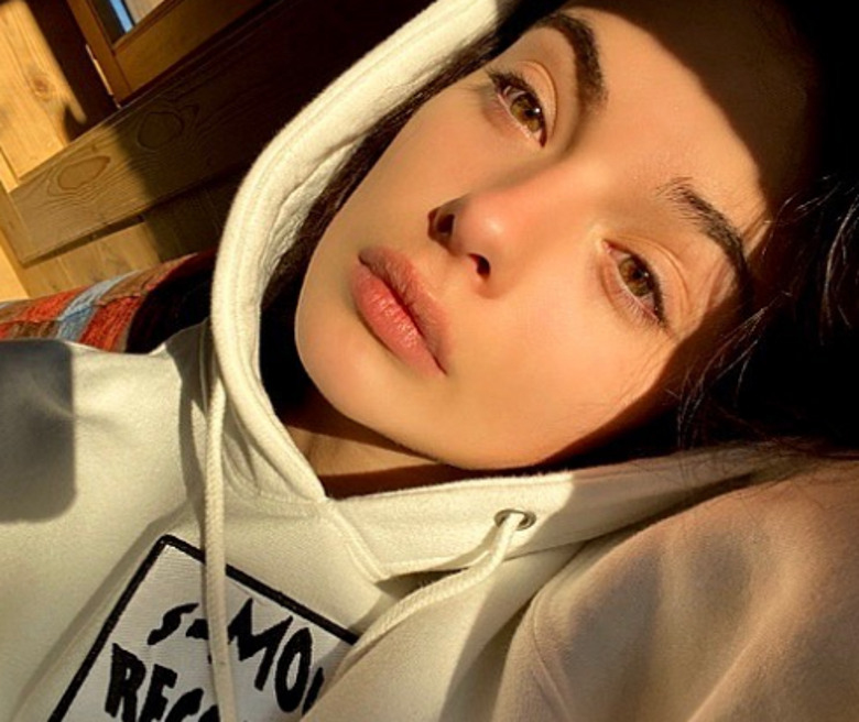 Дева Кассель