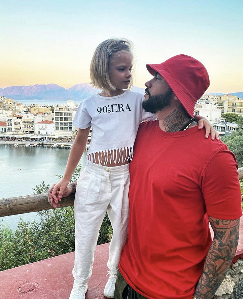 Многие звезды стараются ради детей