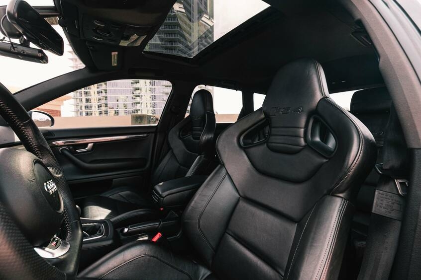 Организовав пространство, вы сможете наслаждаться вождением чистого авто