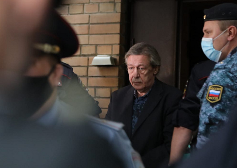 Михаил Ефремов