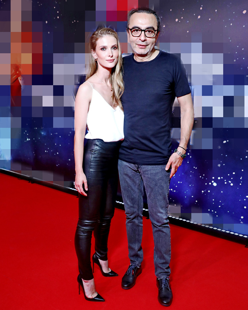 "Я открыл для себя новый мир. Я не знал, как живет мой дом, когда меня нет. Не знал, как обедают мои дети, как они разговаривают" - со второй женой Светланой Ивановой