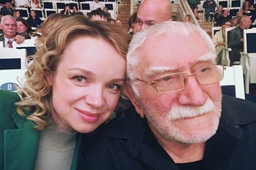 Армен Джигарханян и Виталина Цымбалюк-Романовская