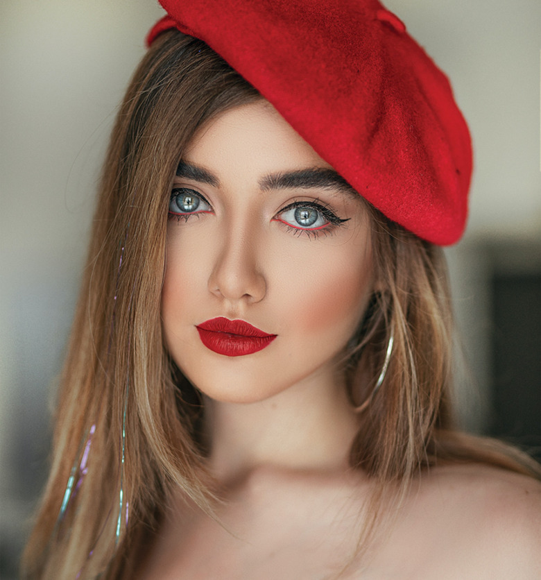 Красная помада снова актуальна