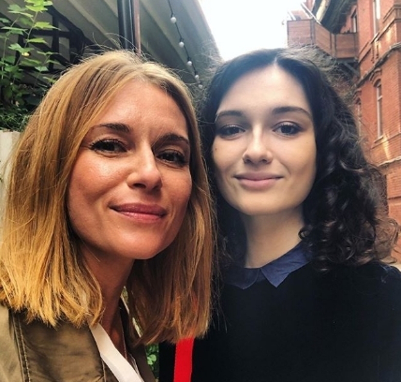 Любовь Толкалина с дочкой Марией