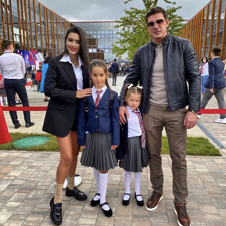 Не всем удалось присутствовать на линейке