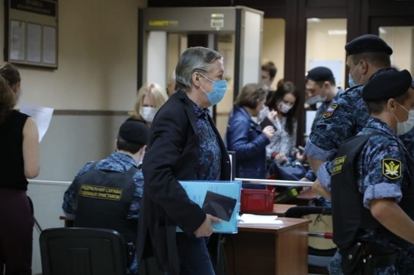 Михаил Ефремов