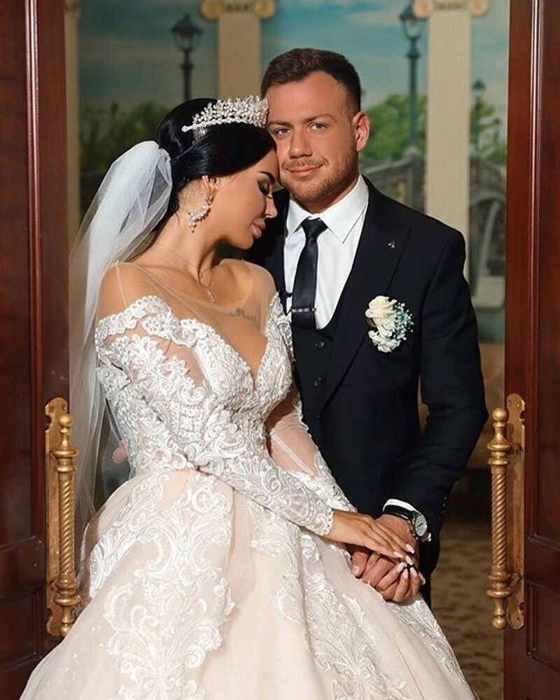 После произошедшего на свадьбе Валерия Блюменкранца и Анны Левченко бракосочетание самой Азизы может не состояться