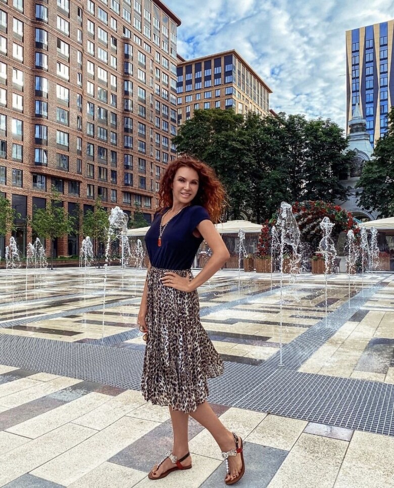 Эвелина старается дать ребенку лучшее