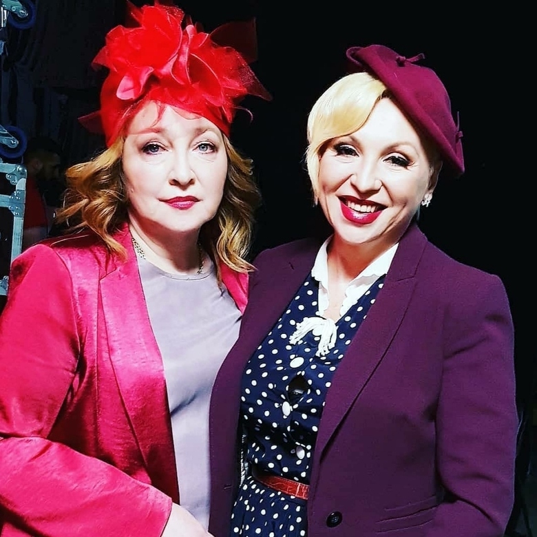 Катя Семенова и Валентина Легкоступова