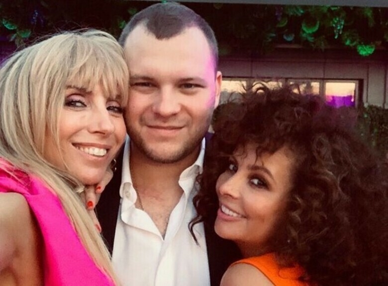 Сергей Бондарчук пришел на свадьбу мамы с новой возлюбленной