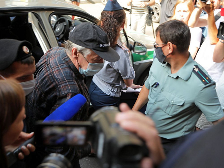 Михаил Ефремов